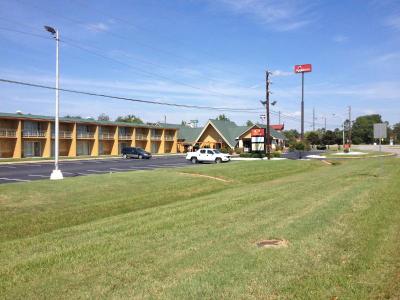 Econo Lodge - Perry National Fair Ground Area
