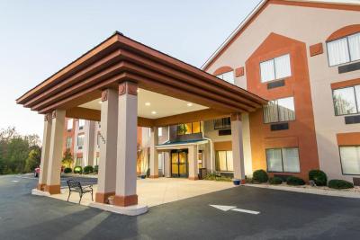 Comfort Suites (Lawrenceville)