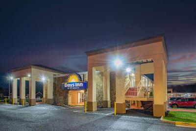 Days Inn by Wyndham Charlottesville/University
