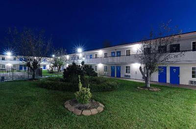 Motel 6 Staunton