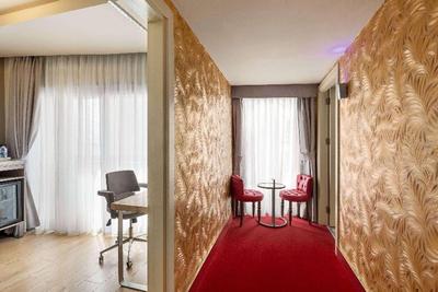Ramada By Wyndham Istanbul Pera