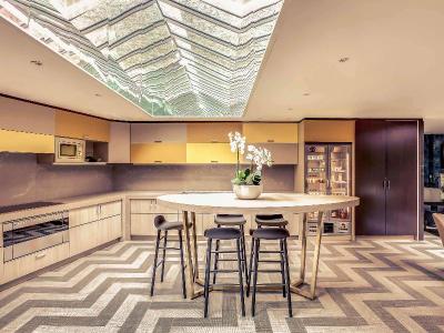 Mercure Paris Zafer Anıtı oteli