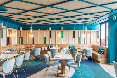 Le Cafe de Paris