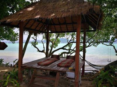 Baan Mai Beachfront Lone Island Phuket