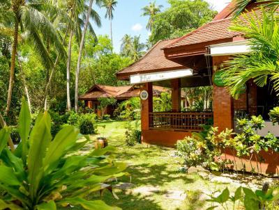 Baan Mai Beachfront Lone Island Phuket