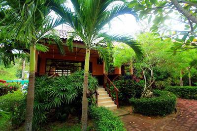 Pinnacle Samui Resort
