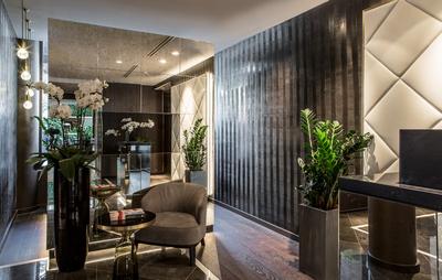 Le Parisis Hotel