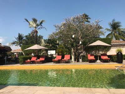 The Sunset Beach Resort & Spa Taling Ngam