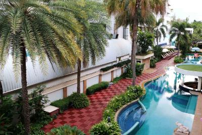 The Cha-Am Methavalai Hotel