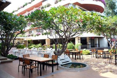The Cha-Am Methavalai Hotel