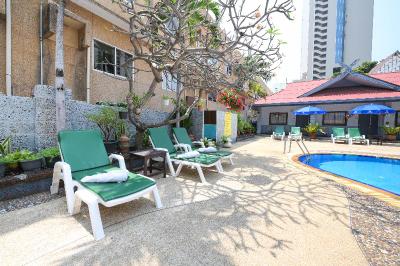 S Lodge Pattaya [formerly know as Sabai Lodge]