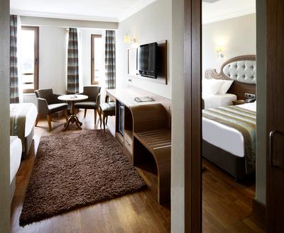 Grand Halic Goldenhorn