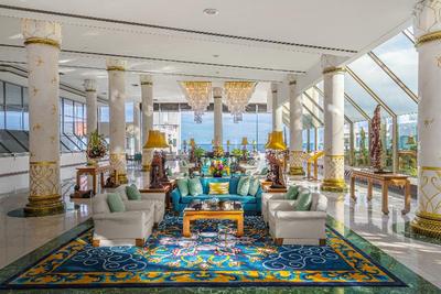 Royal Wing Suites and Spa