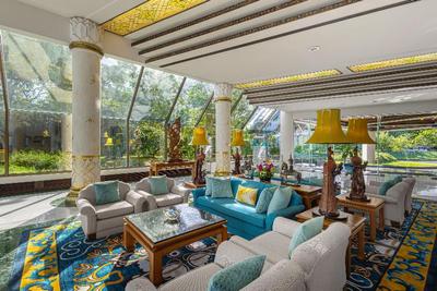 Royal Wing Suites and Spa