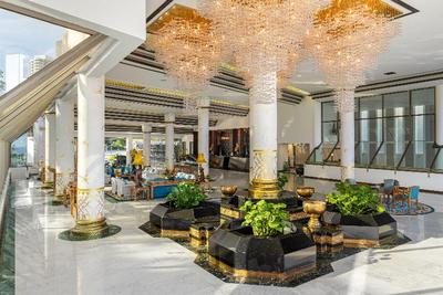Royal Wing Suites and Spa