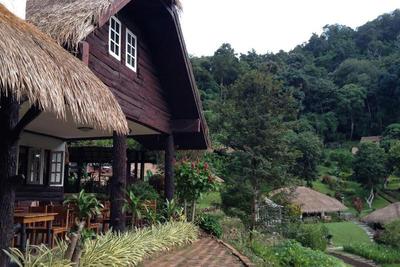 Mae Sa Valley Craft Village