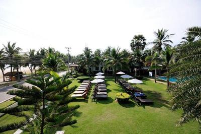 Dolphin Bay Beach Resort