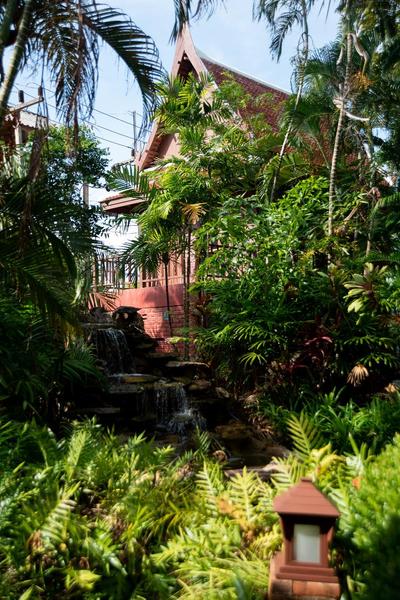 Royal Lanta Resort & Spa