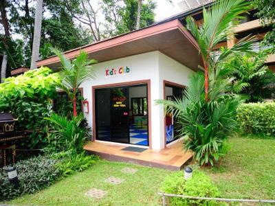 Peach Blossom Resort