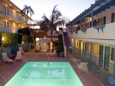 Beachside Inn