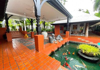 Mom Tri's Villa  Royale