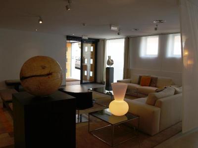 Eco Alcala Suites