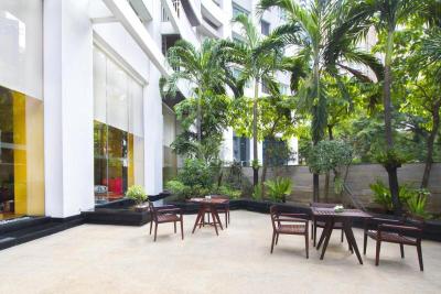 Urbana Langsuan (formerly Fraser Place Langsuan)