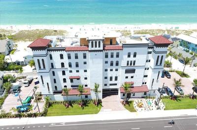 Barefoot Beach Club Hotel