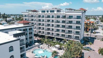 Barefoot Beach Club Hotel