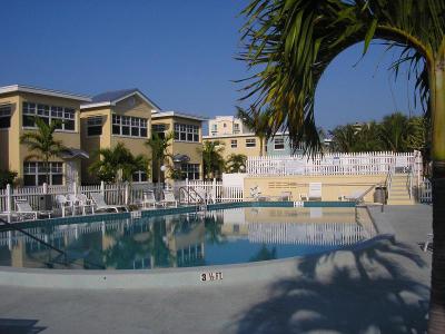 Barefoot Beach Resort