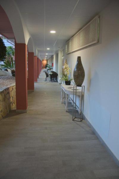 Marola Park Apartmentos