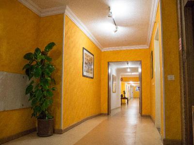 Oro Blanco Apartments