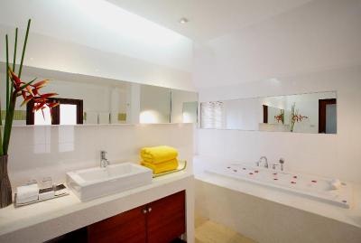 Centra by Centara Coconut Beach Resort Samui