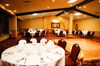 Sonesta Hotel Grand Rapids Airport