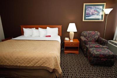 Sonesta Hotel Grand Rapids Airport