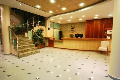 Bahía Aparthotel