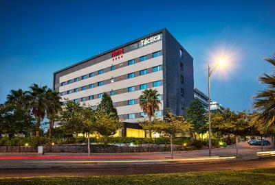 Azz Hotel Tactica