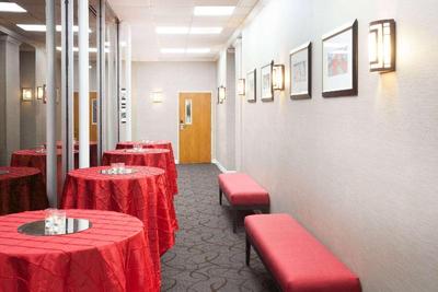 Ramada Plaza by Wyndham Chicago North Shore