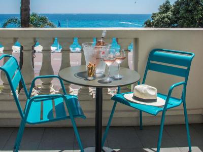Mercure Nice Marche aux Fleurs oteli