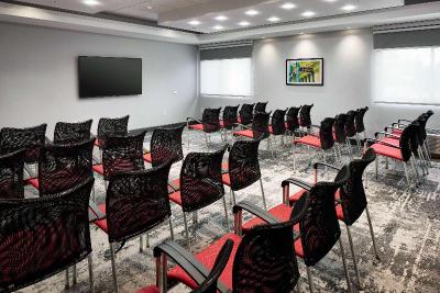 Hampton Inn Newark Airport