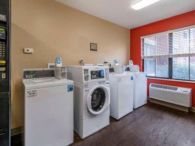 Extended Stay Deluxe Maitland