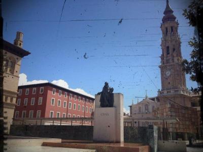 Pilar Plaza