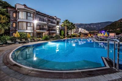 Tropical  Deluxe Suites