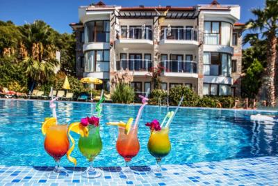 Tropical  Deluxe Suites