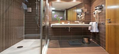 Vale Suites