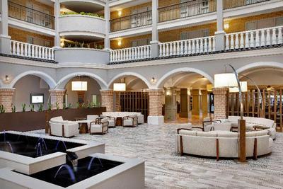 Embassy Suites International Dr Convention Center