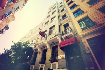 Nil Hotel