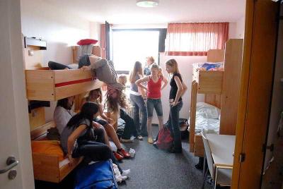 Jugendherberge Köln-Riehl - City Hostel