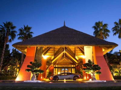 Asia Gardens Hotel & Thai Spa, a Royal Hideaway Ho