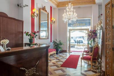 Adriano Hotel